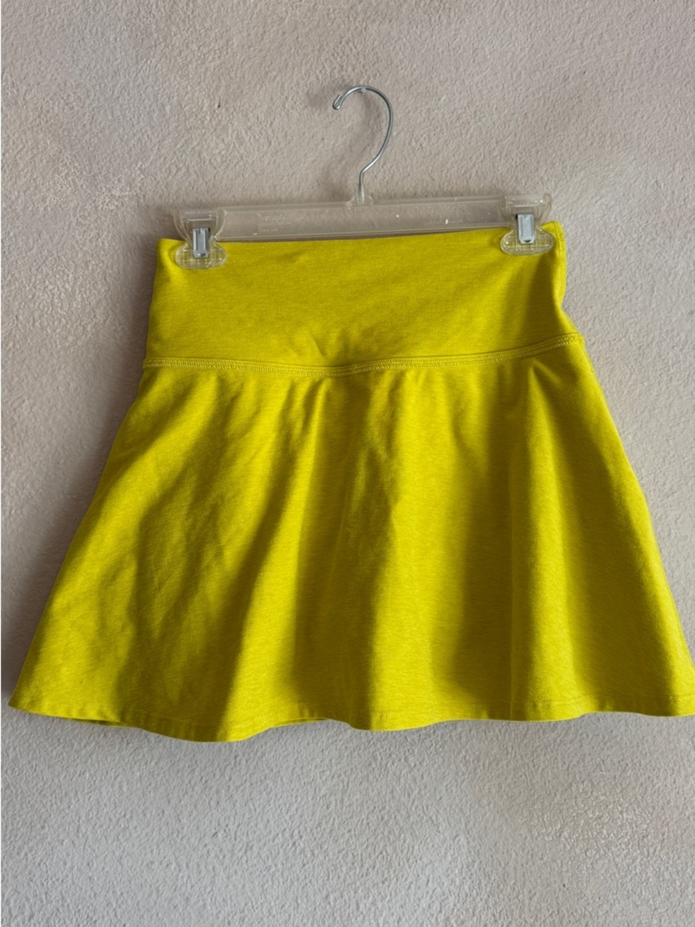 Beyond Yoga Spacedye High-Waist A-Line Skirt in Bright Yellow